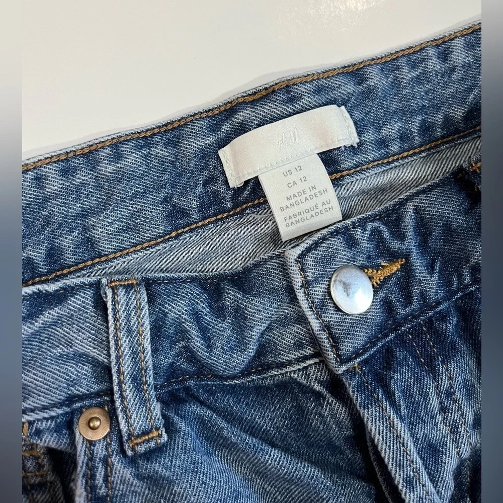 H&M High Waist Button Fly Ankle Length Cropped Mom Jeans Size 12 - Picture 3 of 5
